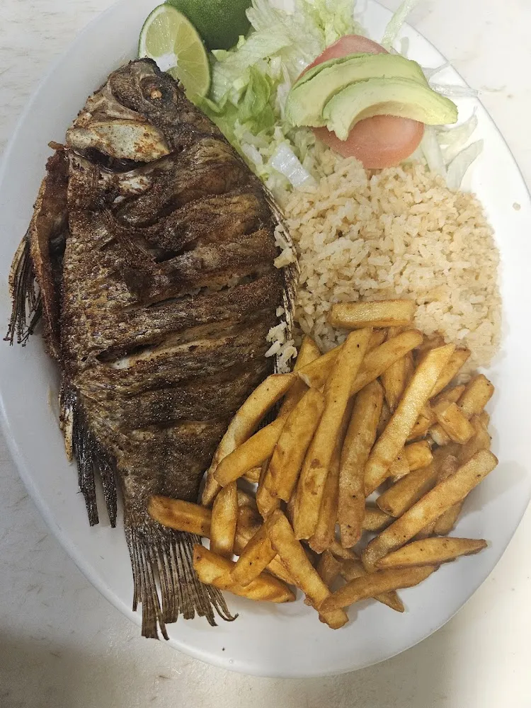 Mojarras Al Mojo de Ajo